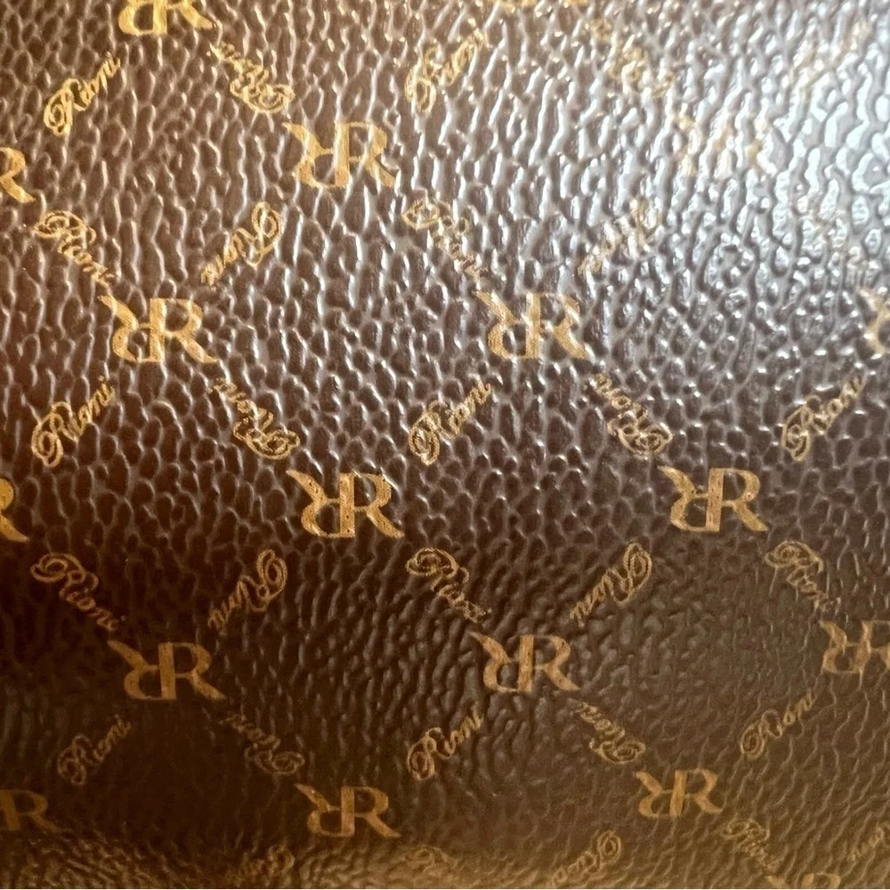 RIONI ITALIA PRINCESS SATCHEL. 14” x 5.3” x 9”. - Picture 10 of 15